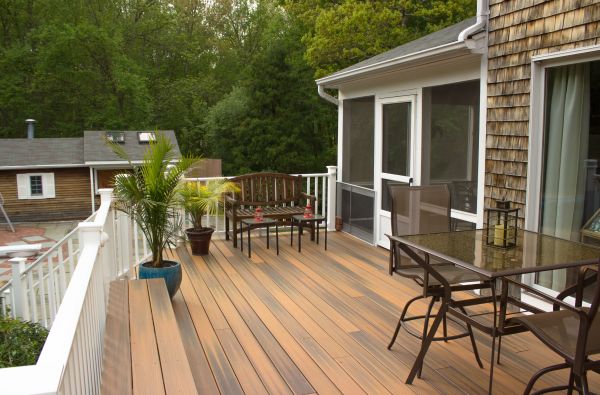 Decking Service in Elk Grove