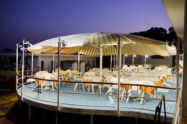 Cost of Commercial Deck Repair in Elk Grove