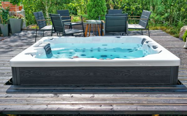 Cost of Spa Deck Remodeling in Elk Grove