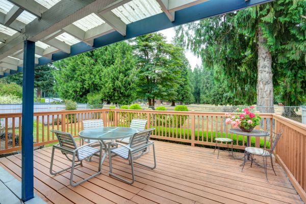 Cost of Deck Carpentry Service in Elk Grove